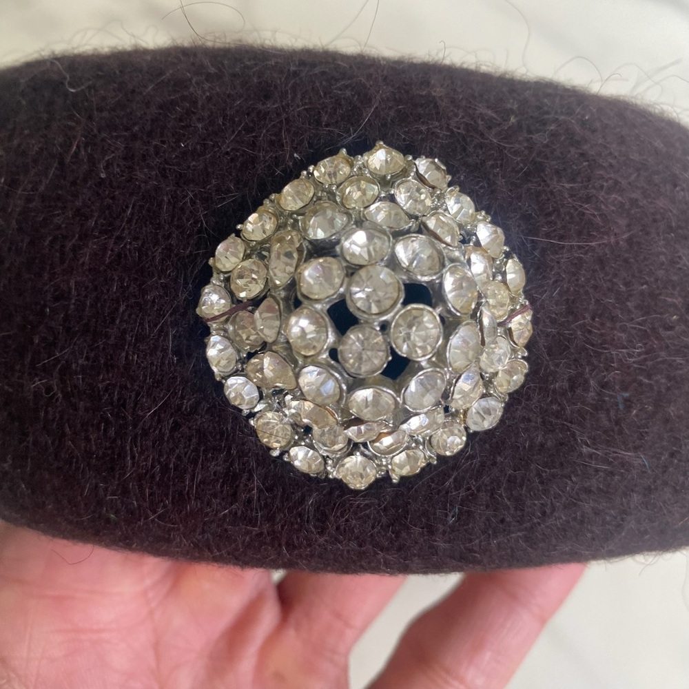 Very Cute Vintage Wool Felted Pillbox Hat - Picture 4 of 8